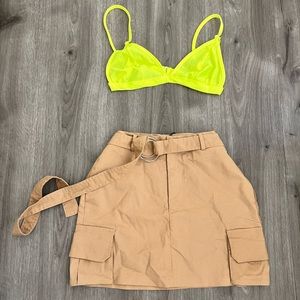 🔥Super cute bikini top and cargo khaki skirt 🔥
